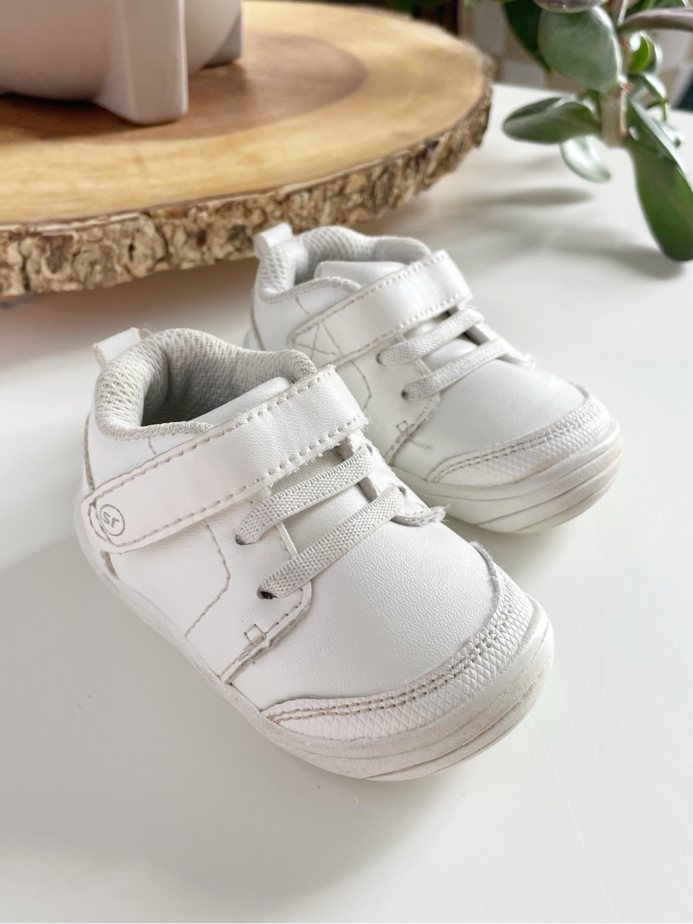 Stride Rite White Palmer First Walker Shoes | Size 3